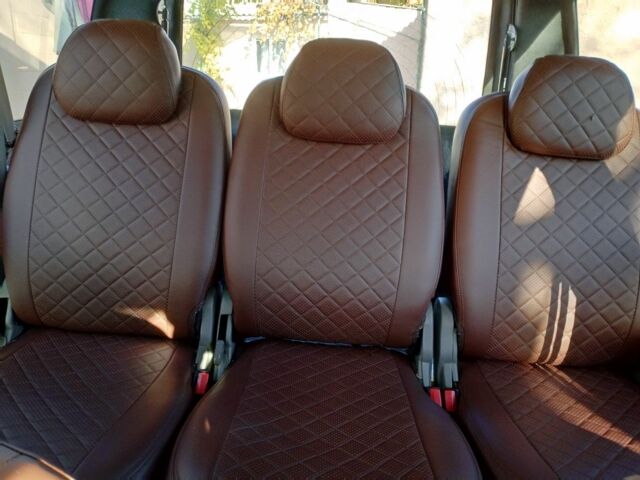 Серый Фиат Добло, объемом двигателя 1.9 л и пробегом 297 тыс. км за 4800 $, фото 11 на Automoto.ua