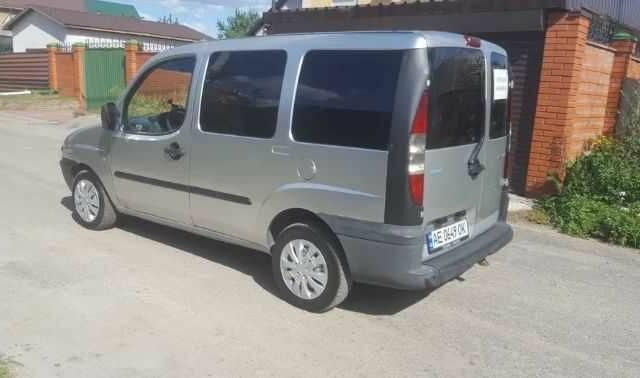 Серый Фиат Добло, объемом двигателя 1.9 л и пробегом 276 тыс. км за 3000 $, фото 9 на Automoto.ua