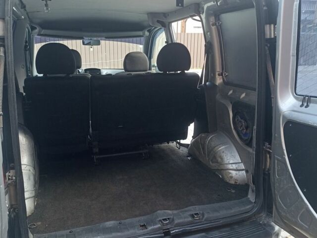 Серый Фиат Добло, объемом двигателя 1.2 л и пробегом 2 тыс. км за 4200 $, фото 6 на Automoto.ua