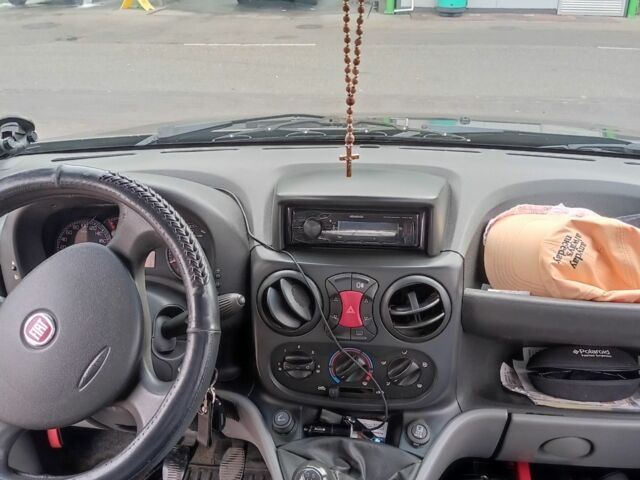 Сірий Фіат Добло, об'ємом двигуна 1.2 л та пробігом 276 тис. км за 5600 $, фото 10 на Automoto.ua