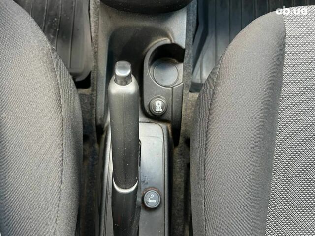 Сірий Фіат Добло, об'ємом двигуна 1.4 л та пробігом 223 тис. км за 7290 $, фото 27 на Automoto.ua