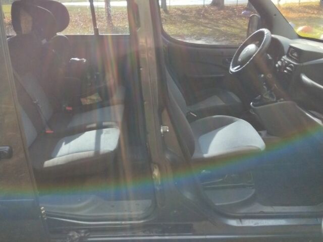 Серый Фиат Добло, объемом двигателя 1.4 л и пробегом 258 тыс. км за 5300 $, фото 5 на Automoto.ua