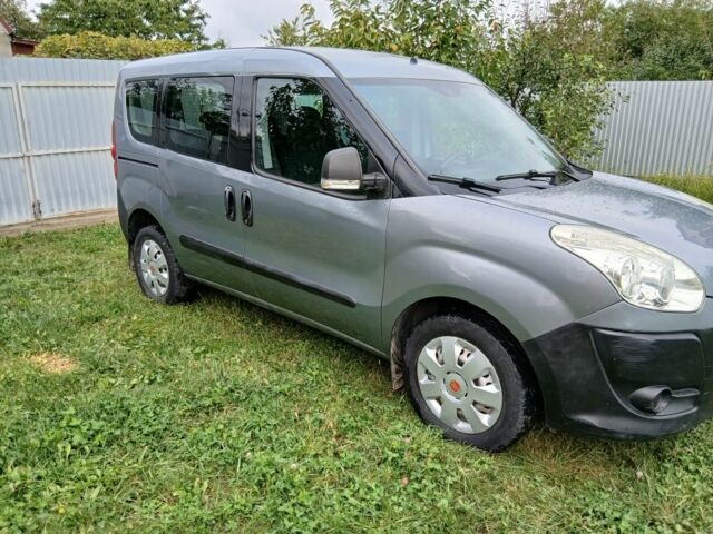 Сірий Фіат Добло, об'ємом двигуна 1.4 л та пробігом 282 тис. км за 3500 $, фото 2 на Automoto.ua