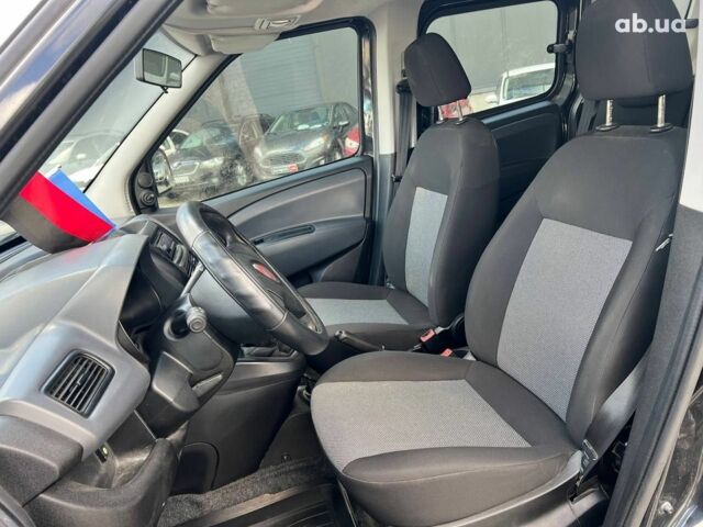 Сірий Фіат Добло, об'ємом двигуна 1.4 л та пробігом 223 тис. км за 7290 $, фото 16 на Automoto.ua