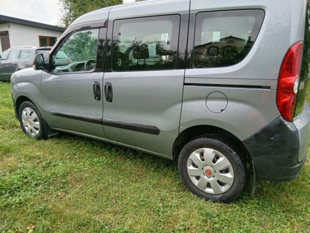 Сірий Фіат Добло, об'ємом двигуна 1.4 л та пробігом 282 тис. км за 3500 $, фото 1 на Automoto.ua