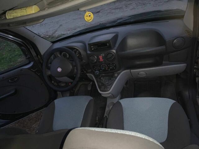 Серый Фиат Добло, объемом двигателя 1.4 л и пробегом 137 тыс. км за 5900 $, фото 7 на Automoto.ua