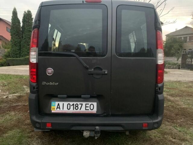 Серый Фиат Добло, объемом двигателя 1.4 л и пробегом 137 тыс. км за 5900 $, фото 3 на Automoto.ua