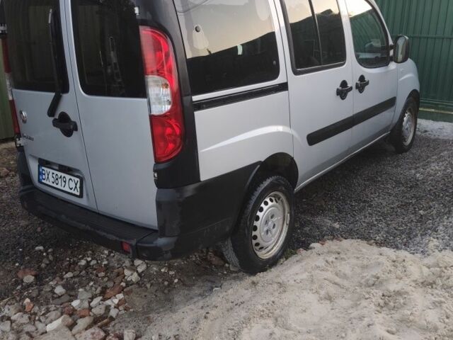 Серый Фиат Добло, объемом двигателя 1.4 л и пробегом 113 тыс. км за 7000 $, фото 2 на Automoto.ua