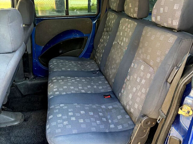 Синій Фіат Добло, об'ємом двигуна 1.6 л та пробігом 250 тис. км за 1999 $, фото 5 на Automoto.ua