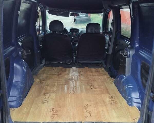 Синий Фиат Добло, объемом двигателя 1.91 л и пробегом 250 тыс. км за 2650 $, фото 4 на Automoto.ua