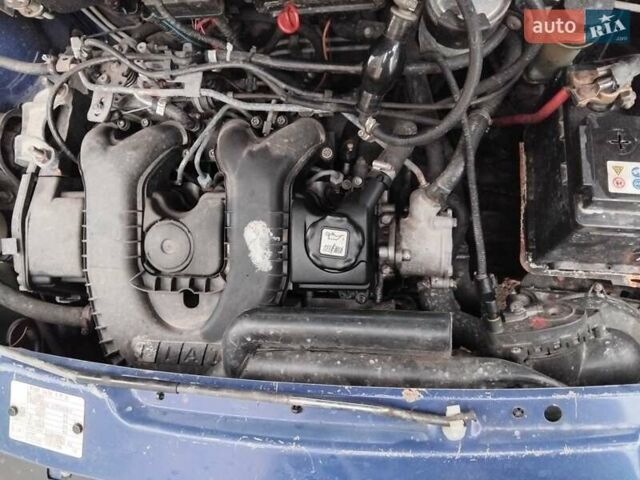 Синий Фиат Добло, объемом двигателя 1.91 л и пробегом 250 тыс. км за 2650 $, фото 9 на Automoto.ua