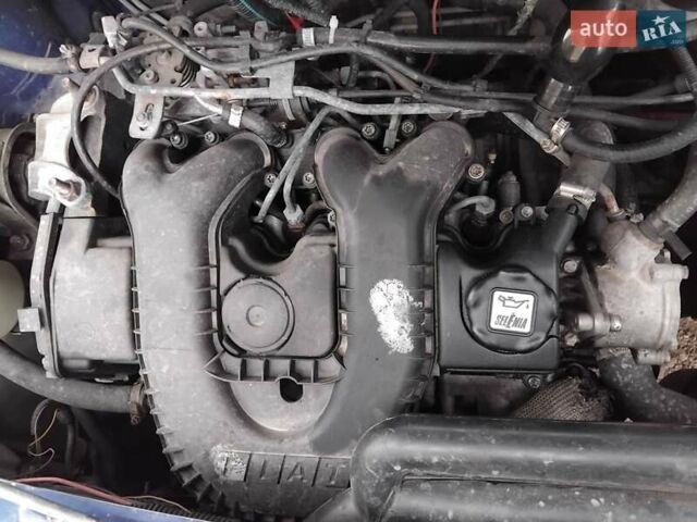 Синий Фиат Добло, объемом двигателя 1.91 л и пробегом 250 тыс. км за 2650 $, фото 12 на Automoto.ua