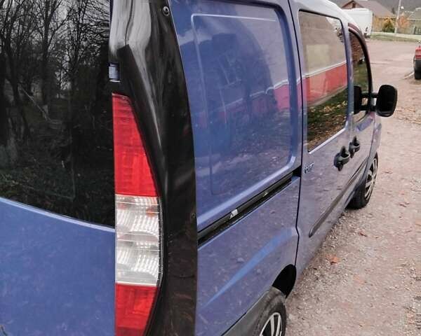 Синий Фиат Добло, объемом двигателя 1.91 л и пробегом 250 тыс. км за 2650 $, фото 5 на Automoto.ua