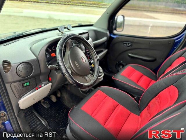 Синий Фиат Добло, объемом двигателя 1.9 л и пробегом 300 тыс. км за 4850 $, фото 6 на Automoto.ua