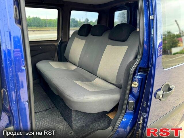 Синий Фиат Добло, объемом двигателя 1.9 л и пробегом 300 тыс. км за 4850 $, фото 8 на Automoto.ua