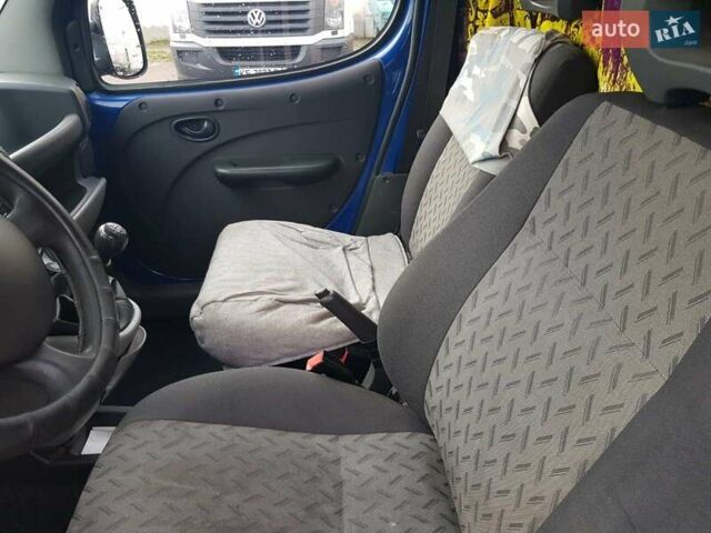 Синий Фиат Добло, объемом двигателя 1.37 л и пробегом 282 тыс. км за 3600 $, фото 5 на Automoto.ua