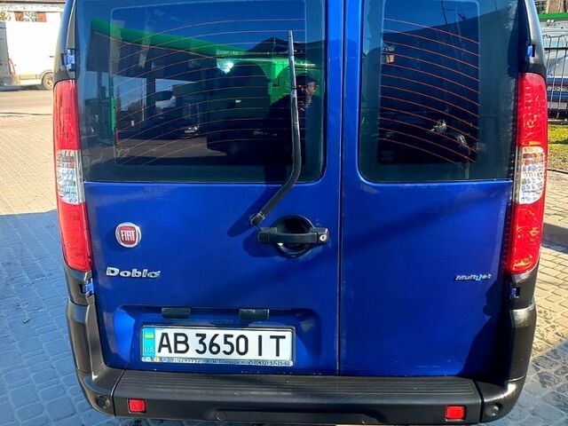 Синий Фиат Добло, объемом двигателя 1.2 л и пробегом 144 тыс. км за 6900 $, фото 4 на Automoto.ua