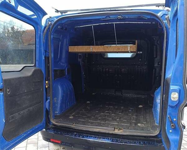 Синій Фіат Добло, об'ємом двигуна 1.2 л та пробігом 235 тис. км за 4999 $, фото 3 на Automoto.ua