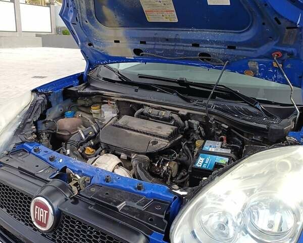 Синій Фіат Добло, об'ємом двигуна 1.2 л та пробігом 235 тис. км за 4999 $, фото 8 на Automoto.ua