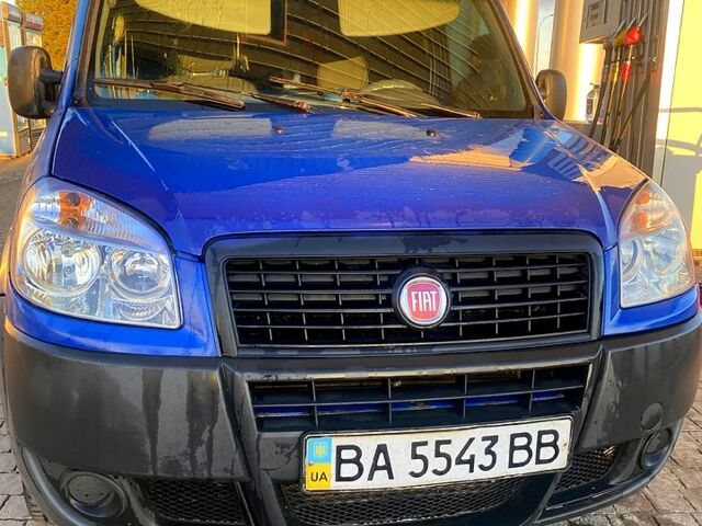 Синий Фиат Добло, объемом двигателя 1.2 л и пробегом 400 тыс. км за 3200 $, фото 6 на Automoto.ua
