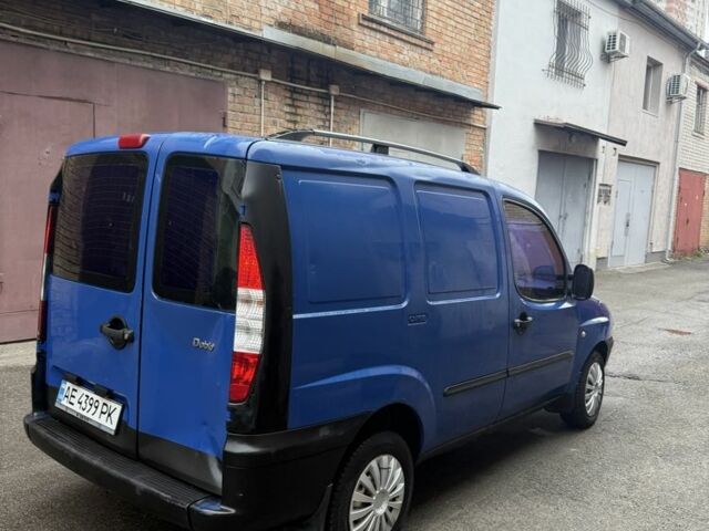 Синий Фиат Добло, объемом двигателя 1.2 л и пробегом 200 тыс. км за 2350 $, фото 10 на Automoto.ua