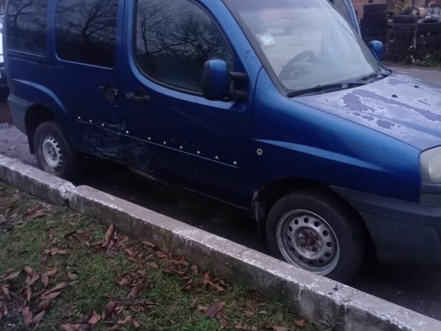 Синий Фиат Добло, объемом двигателя 1.9 л и пробегом 240 тыс. км за 1450 $, фото 1 на Automoto.ua