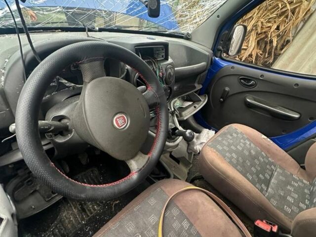 Синій Фіат Добло, об'ємом двигуна 1.3 л та пробігом 260 тис. км за 2000 $, фото 3 на Automoto.ua