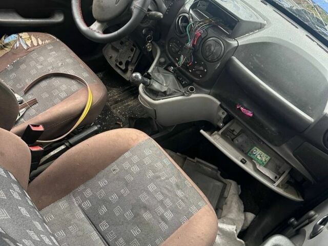 Синій Фіат Добло, об'ємом двигуна 1.3 л та пробігом 260 тис. км за 2000 $, фото 7 на Automoto.ua