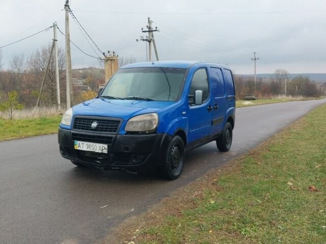 Синий Фиат Добло, объемом двигателя 1.3 л и пробегом 200 тыс. км за 1650 $, фото 2 на Automoto.ua