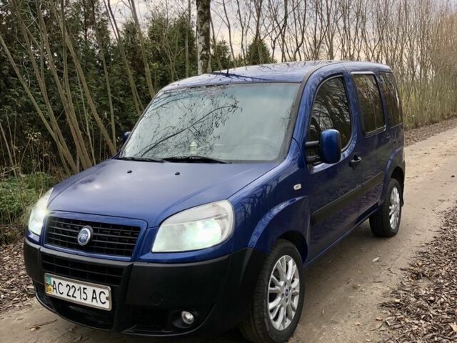 Синий Фиат Добло, объемом двигателя 1.3 л и пробегом 200 тыс. км за 4100 $, фото 4 на Automoto.ua