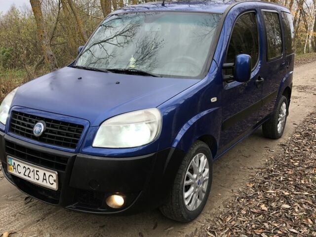 Синий Фиат Добло, объемом двигателя 1.3 л и пробегом 200 тыс. км за 4100 $, фото 1 на Automoto.ua