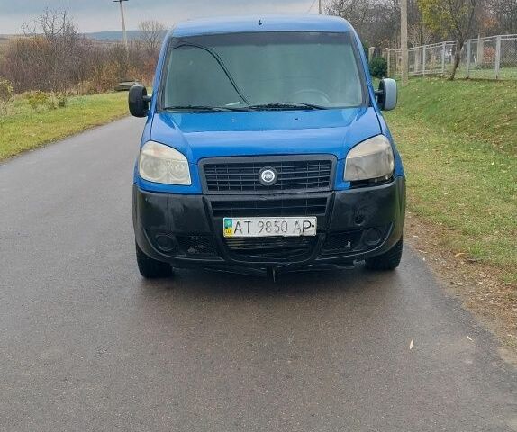 Синий Фиат Добло, объемом двигателя 1.3 л и пробегом 200 тыс. км за 1650 $, фото 1 на Automoto.ua