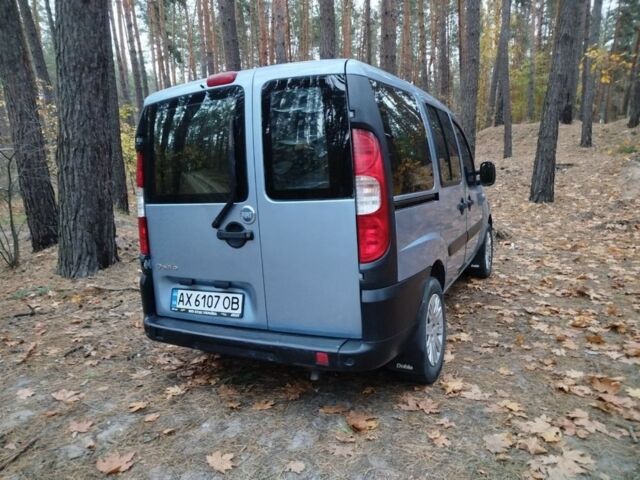 Синий Фиат Добло, объемом двигателя 1.4 л и пробегом 240 тыс. км за 5200 $, фото 4 на Automoto.ua