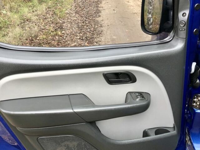 Синий Фиат Добло, объемом двигателя 1.3 л и пробегом 200 тыс. км за 4100 $, фото 13 на Automoto.ua