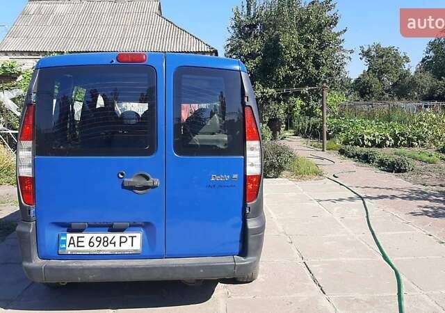 Синий Фиат Добло, объемом двигателя 1.2 л и пробегом 190 тыс. км за 4000 $, фото 6 на Automoto.ua