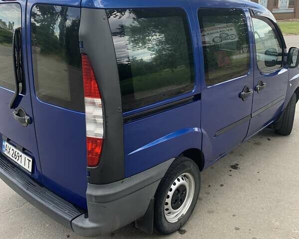 Синий Фиат Добло, объемом двигателя 1.91 л и пробегом 230 тыс. км за 4200 $, фото 5 на Automoto.ua