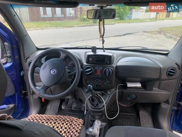 Синий Фиат Добло, объемом двигателя 1.91 л и пробегом 230 тыс. км за 4200 $, фото 6 на Automoto.ua