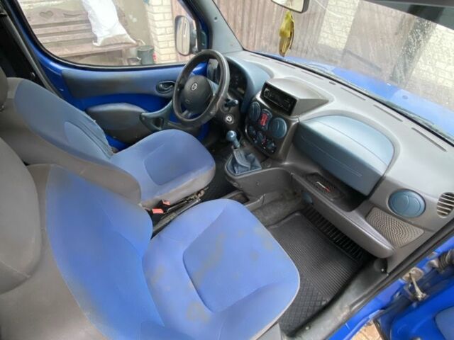 Синий Фиат Добло, объемом двигателя 1.9 л и пробегом 330 тыс. км за 2200 $, фото 13 на Automoto.ua