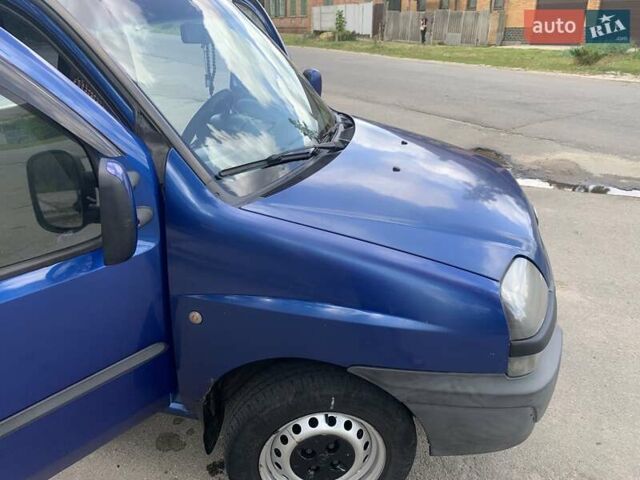 Синий Фиат Добло, объемом двигателя 1.91 л и пробегом 230 тыс. км за 4200 $, фото 4 на Automoto.ua