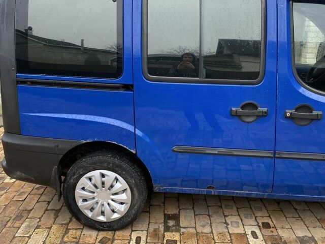 Синий Фиат Добло, объемом двигателя 1.9 л и пробегом 330 тыс. км за 2200 $, фото 6 на Automoto.ua