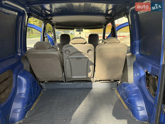 Синий Фиат Добло, объемом двигателя 1.9 л и пробегом 298 тыс. км за 3600 $, фото 17 на Automoto.ua