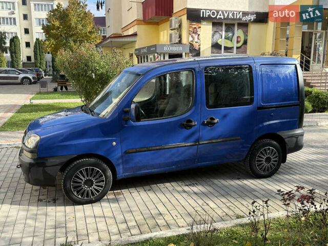 Синий Фиат Добло, объемом двигателя 1.9 л и пробегом 298 тыс. км за 3600 $, фото 2 на Automoto.ua