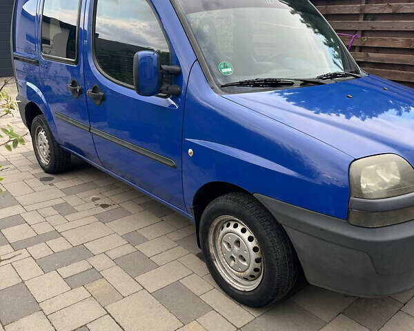 Синий Фиат Добло, объемом двигателя 1.6 л и пробегом 203 тыс. км за 3800 $, фото 1 на Automoto.ua