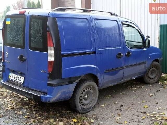 Синий Фиат Добло, объемом двигателя 1.6 л и пробегом 250 тыс. км за 2200 $, фото 4 на Automoto.ua