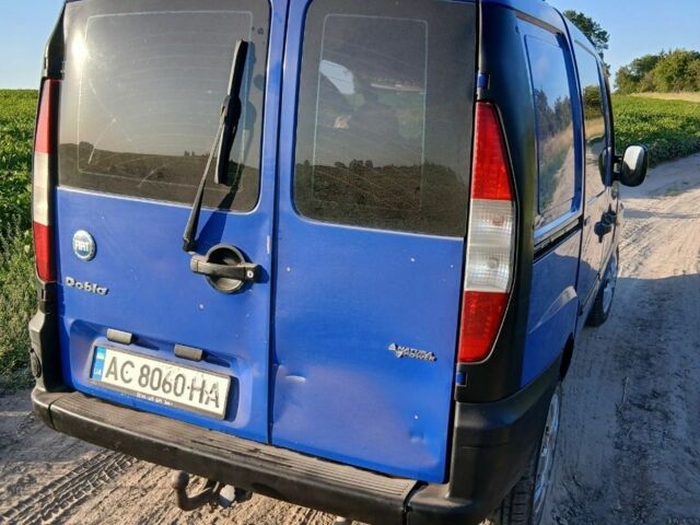 Синий Фиат Добло, объемом двигателя 1.6 л и пробегом 290 тыс. км за 3500 $, фото 6 на Automoto.ua