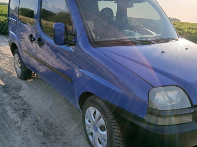 Синий Фиат Добло, объемом двигателя 1.6 л и пробегом 290 тыс. км за 3500 $, фото 8 на Automoto.ua