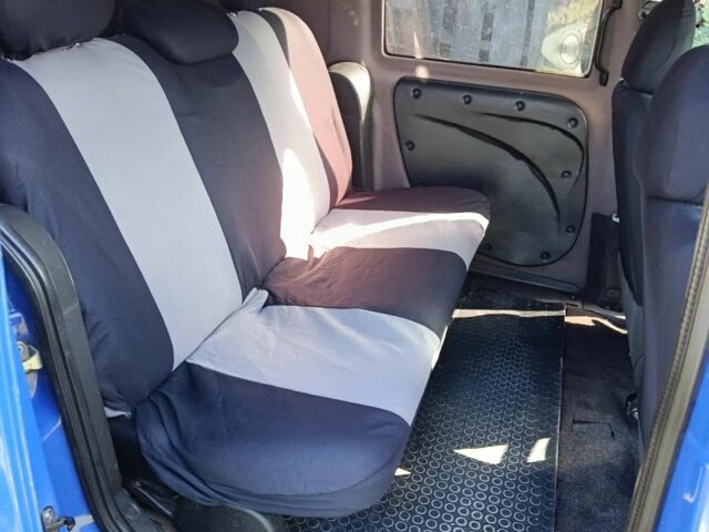 Синий Фиат Добло, объемом двигателя 1.6 л и пробегом 290 тыс. км за 3500 $, фото 12 на Automoto.ua