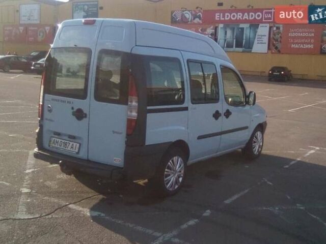 Синий Фиат Добло, объемом двигателя 1.6 л и пробегом 320 тыс. км за 3000 $, фото 3 на Automoto.ua