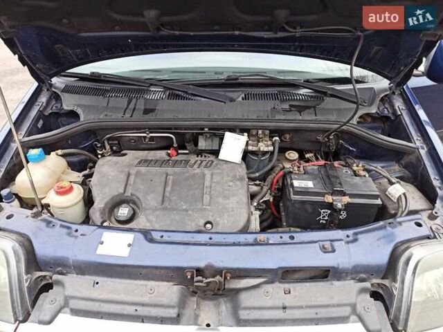 Синий Фиат Добло, объемом двигателя 1.9 л и пробегом 192 тыс. км за 5500 $, фото 13 на Automoto.ua