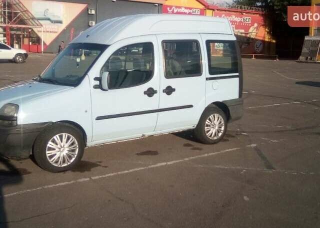 Синий Фиат Добло, объемом двигателя 1.6 л и пробегом 320 тыс. км за 3000 $, фото 2 на Automoto.ua